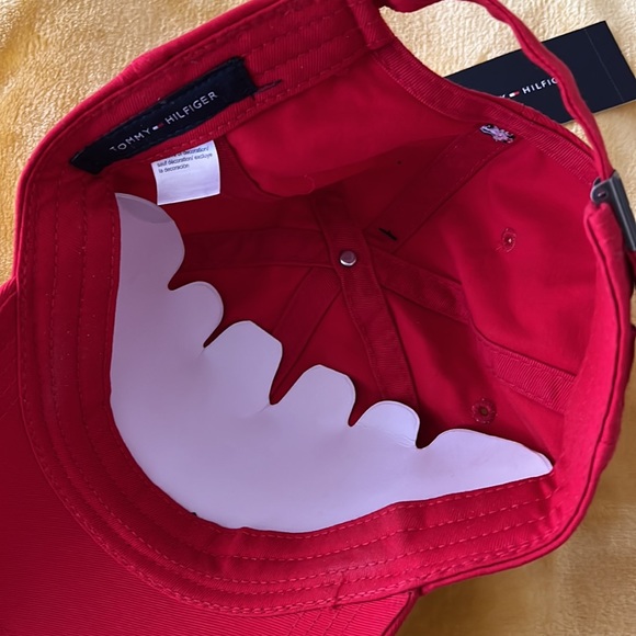 Tommy Hilfiger Baseball Cap - Picture 6 of 6